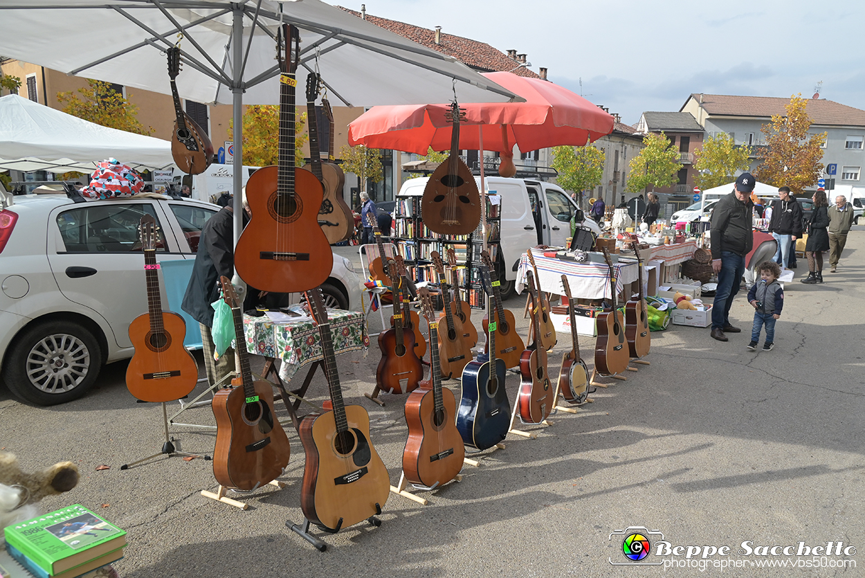 VBS_6683 - Mercatino dell'Antiquariato e dell'Hobbismo - Ottobre 2023.jpg